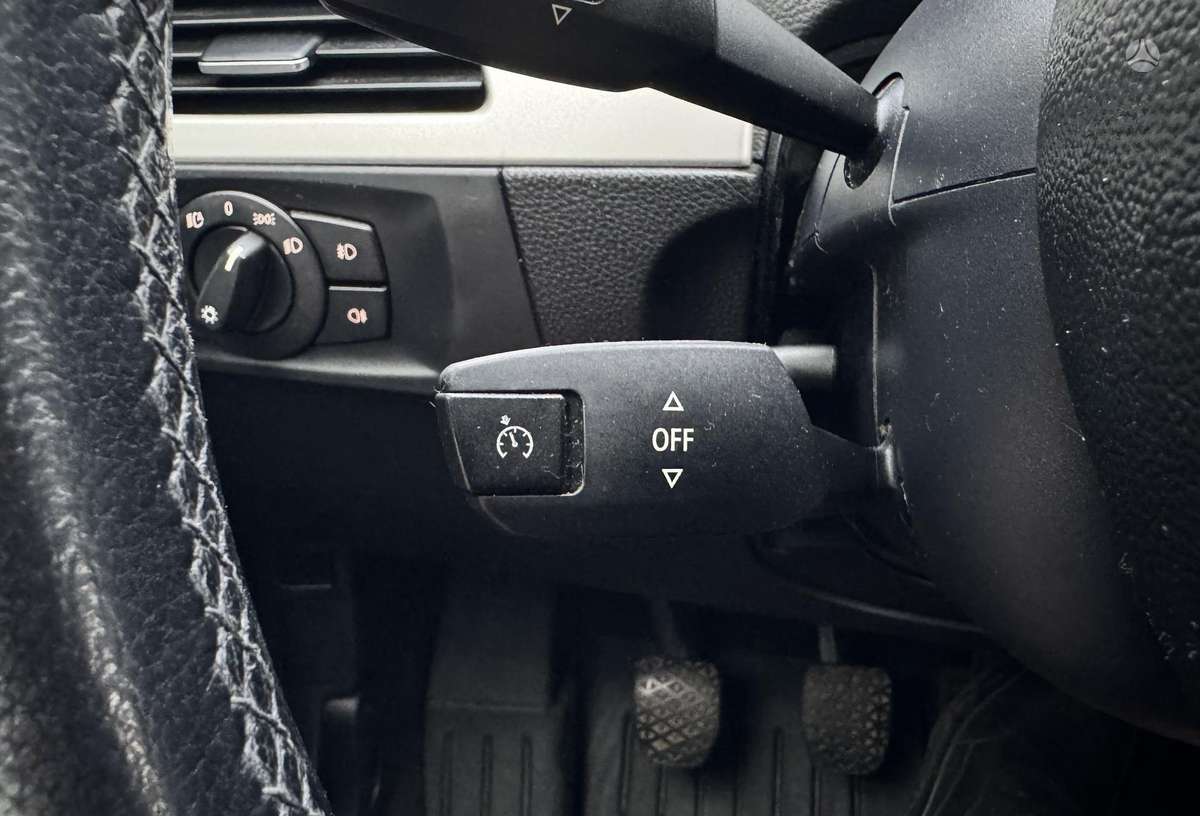 BMW 320 2006 — photo 20