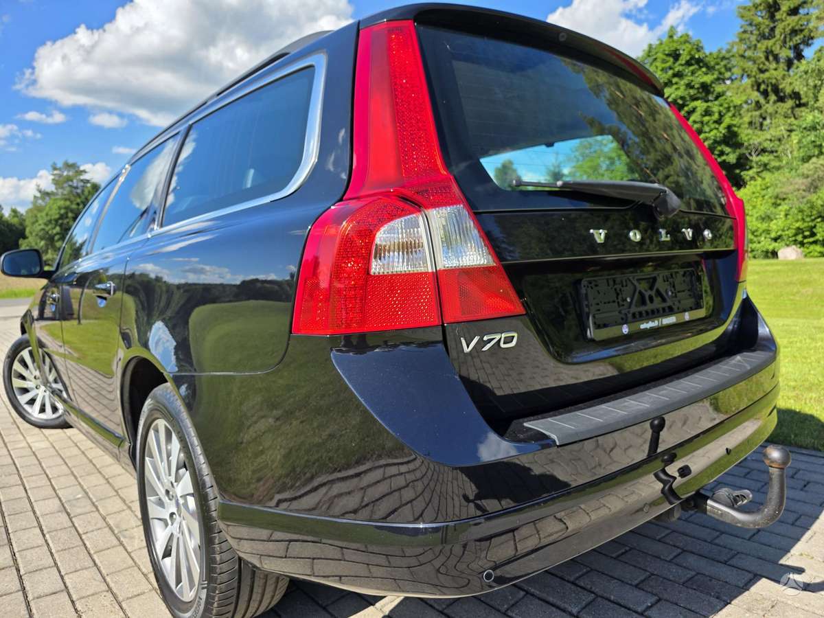 Volvo V70 2012 — photo 21