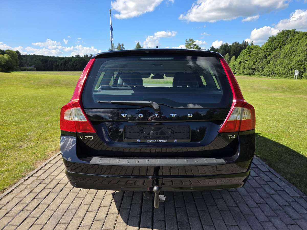 Volvo V70 2012 — photo 6