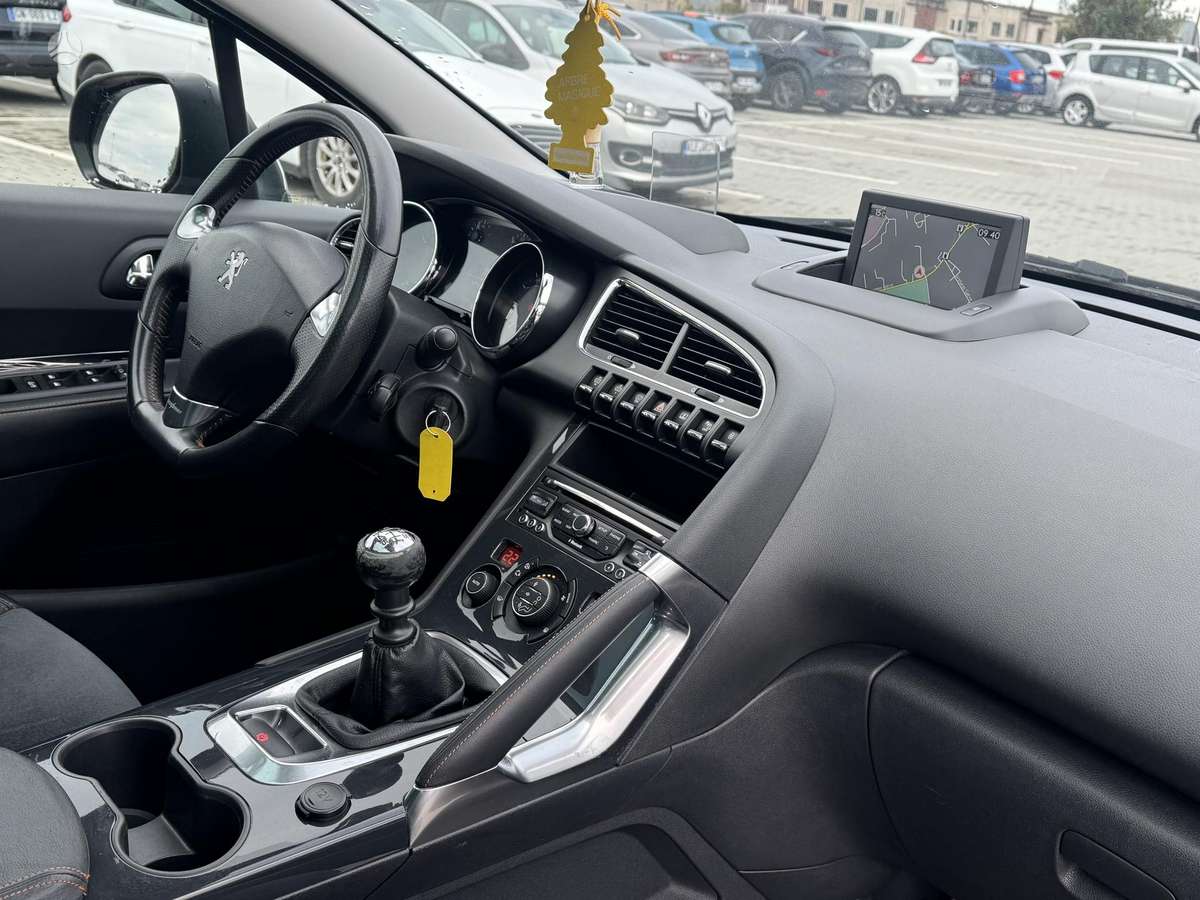 Peugeot 3008 2015 — photo 11