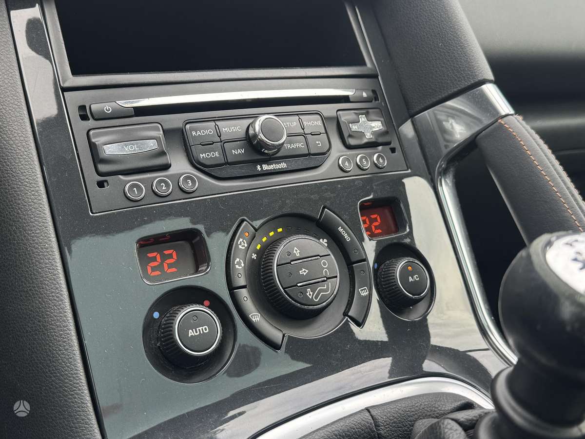 Peugeot 3008 2015 — photo 17