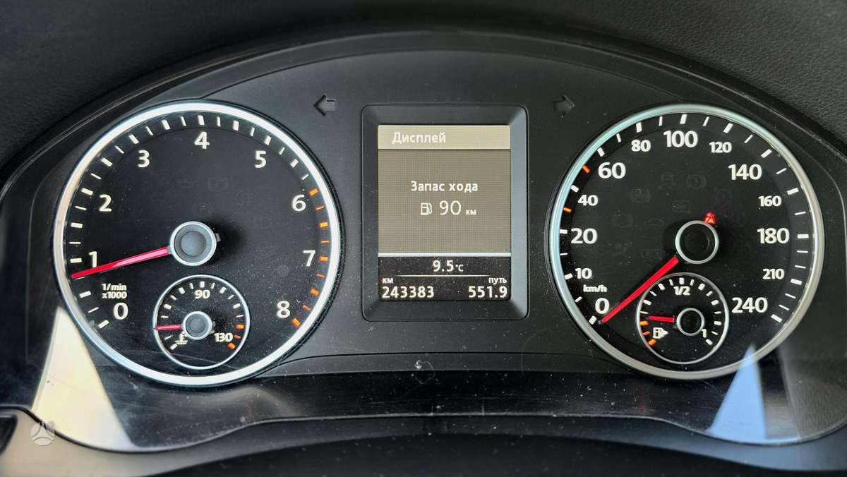 Volkswagen Tiguan 2013 — photo 11
