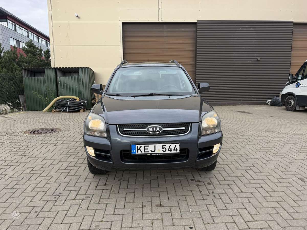 Kia Sportage 2008 — engine 1991 cm³, 140 HP (103kW)