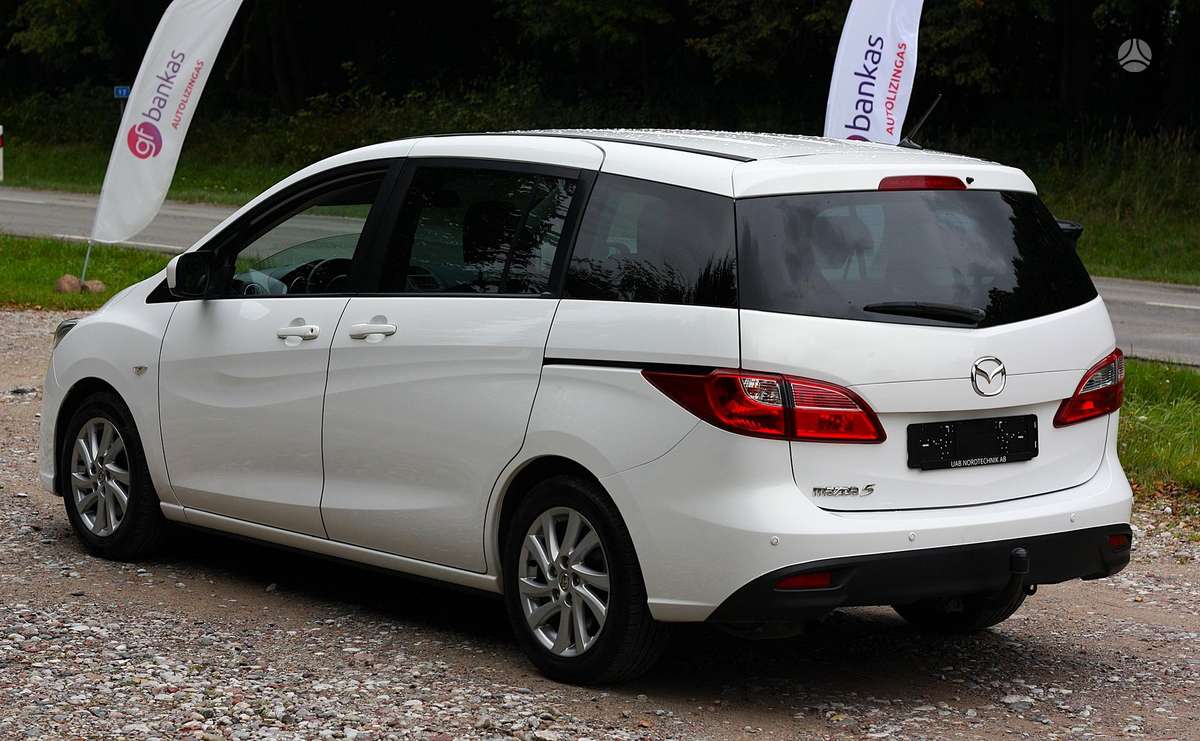 Mazda 5 2012 — photo 11