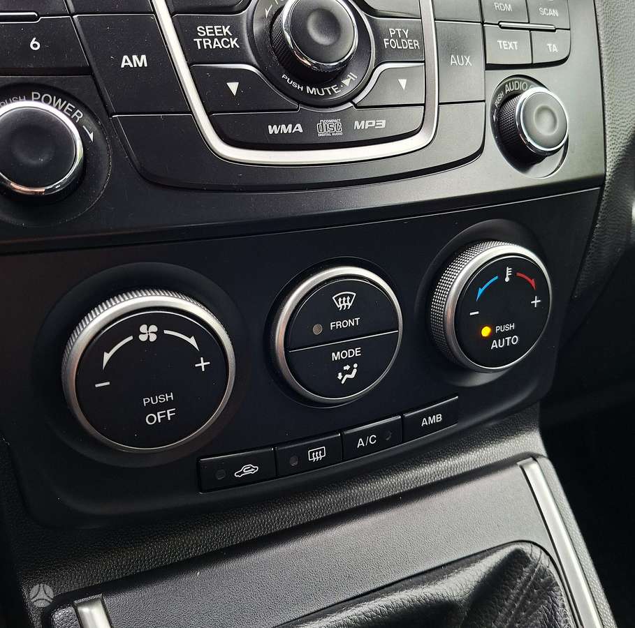 Mazda 5 2012 — photo 20