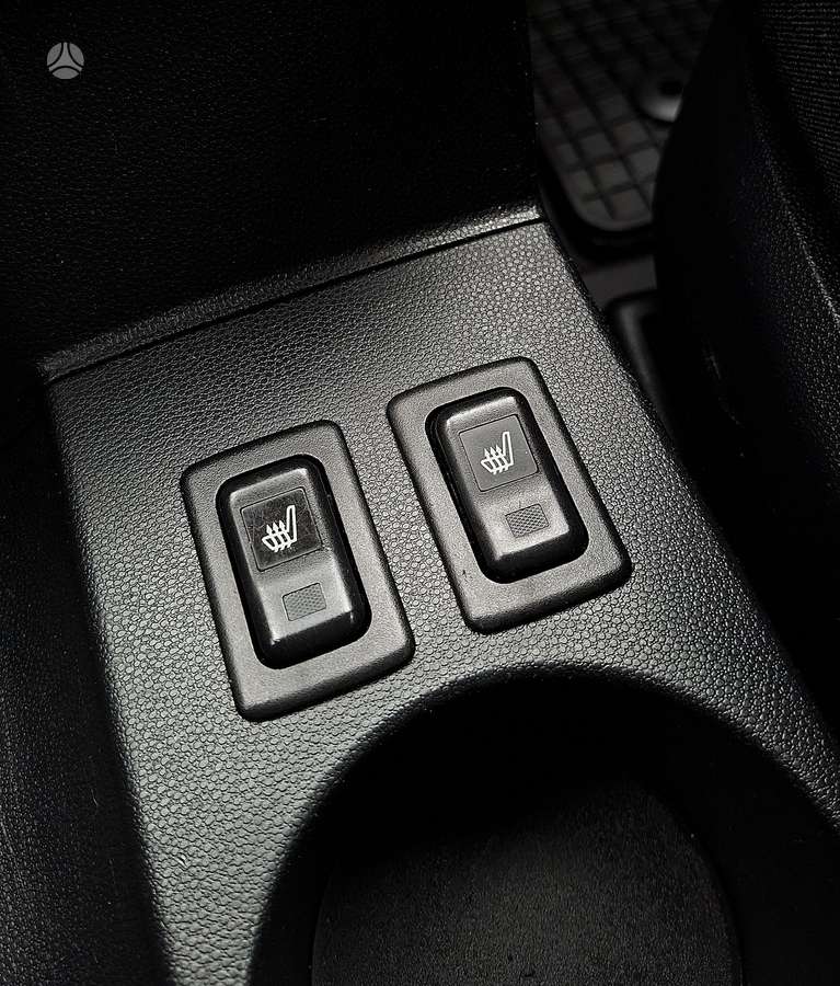 Mazda 5 2012 — photo 23