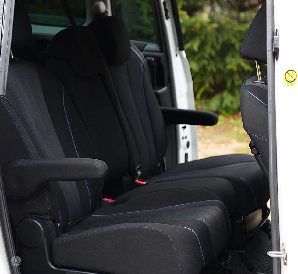 Mazda 5 2012 — photo 24