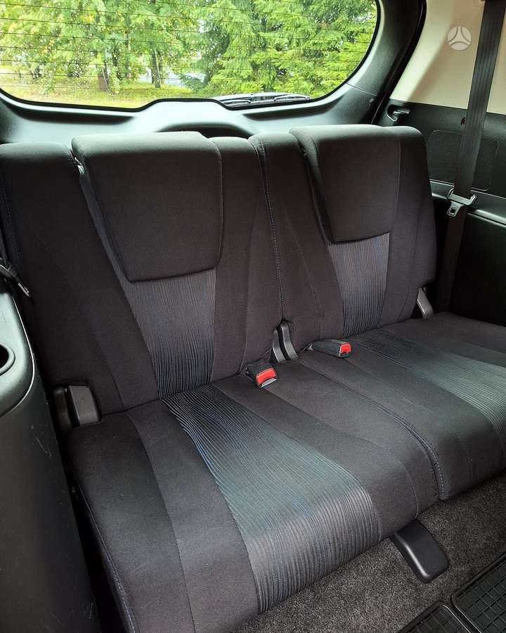Mazda 5 2012 — photo 26