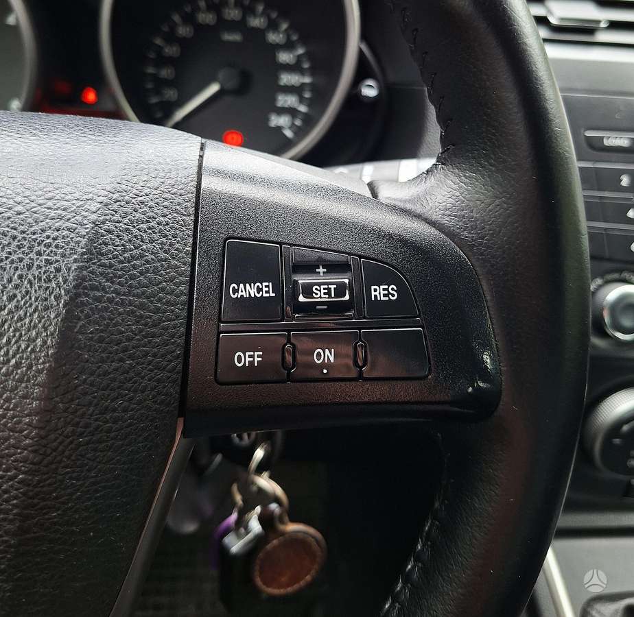 Mazda 5 2012 — photo 28