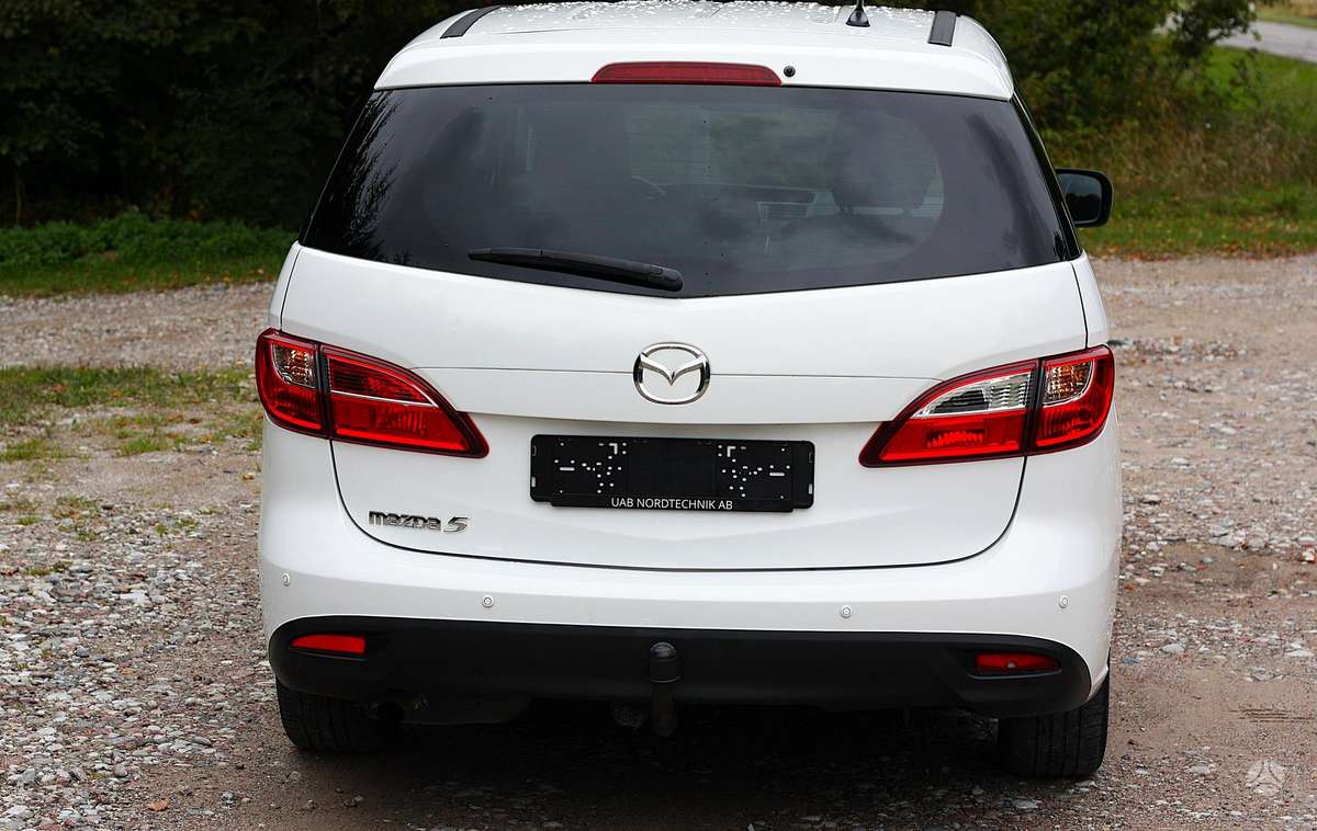 Mazda 5 2012 — photo 9