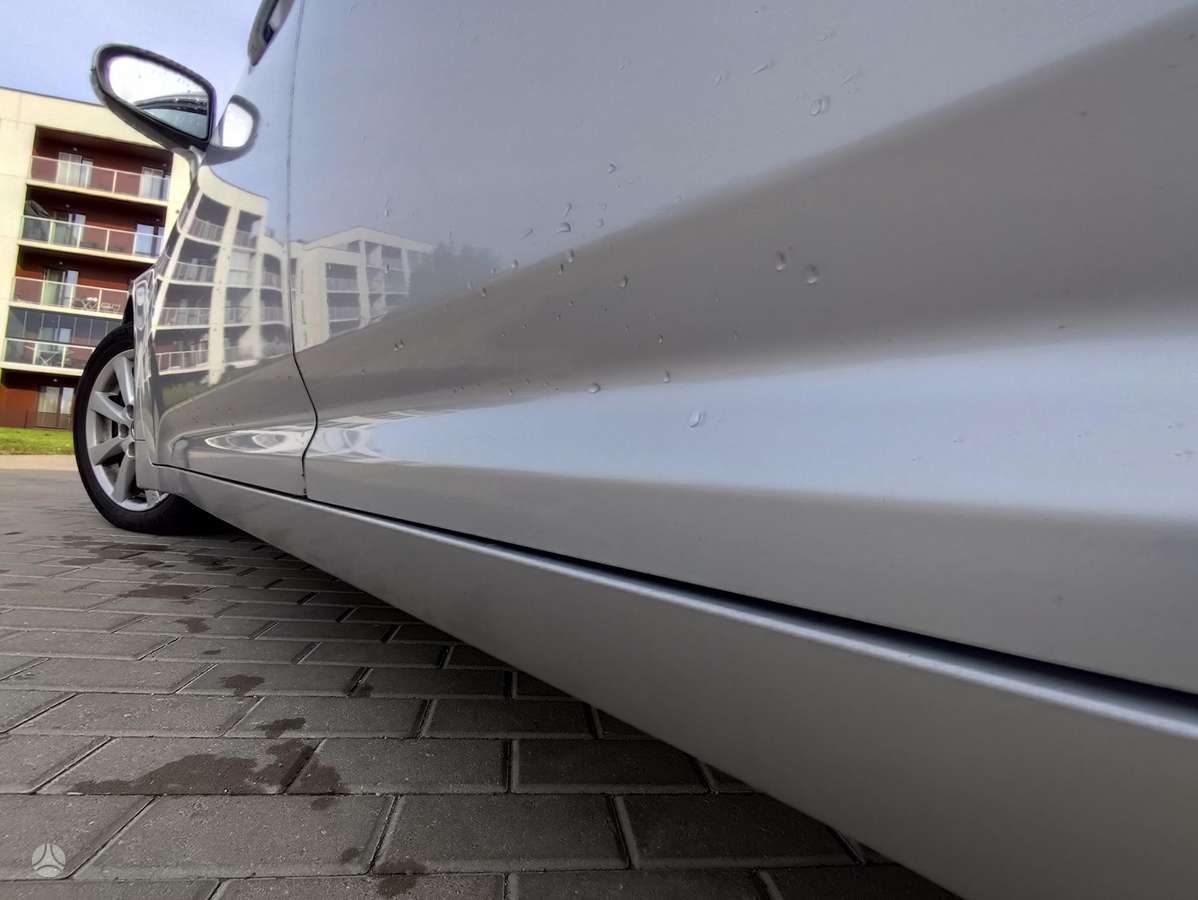 Toyota Avensis 2009 — photo 8
