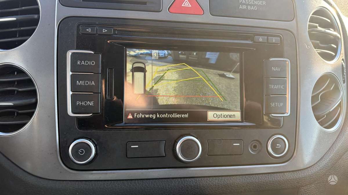 Volkswagen Tiguan 2009 — photo 24