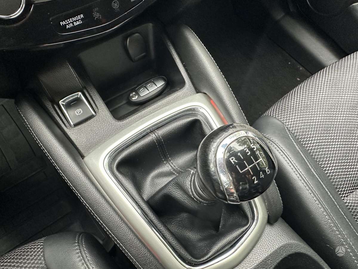 Nissan Qashqai 2015 — photo 17