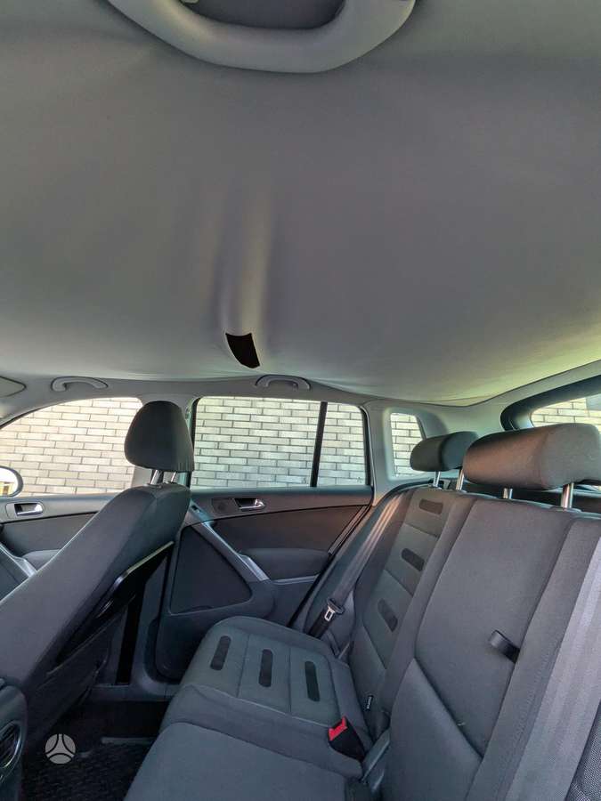 Volkswagen Tiguan 2009 — photo 12
