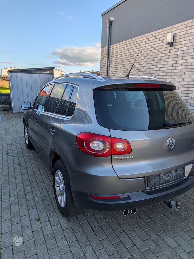 Volkswagen Tiguan 2009 — engine 1984 cm³, 170 HP (125kW)