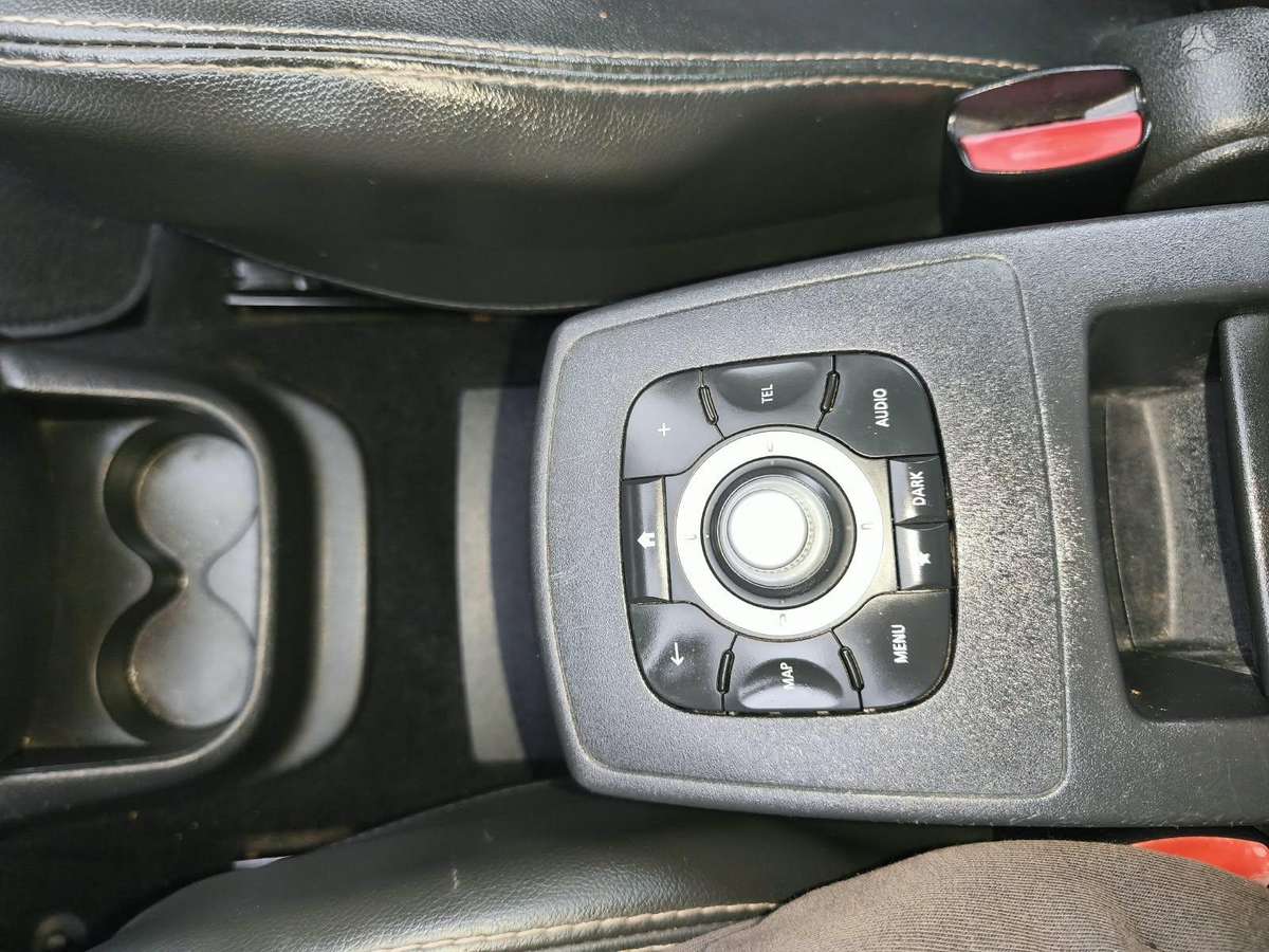 Renault Scenic 2015 — фото 7