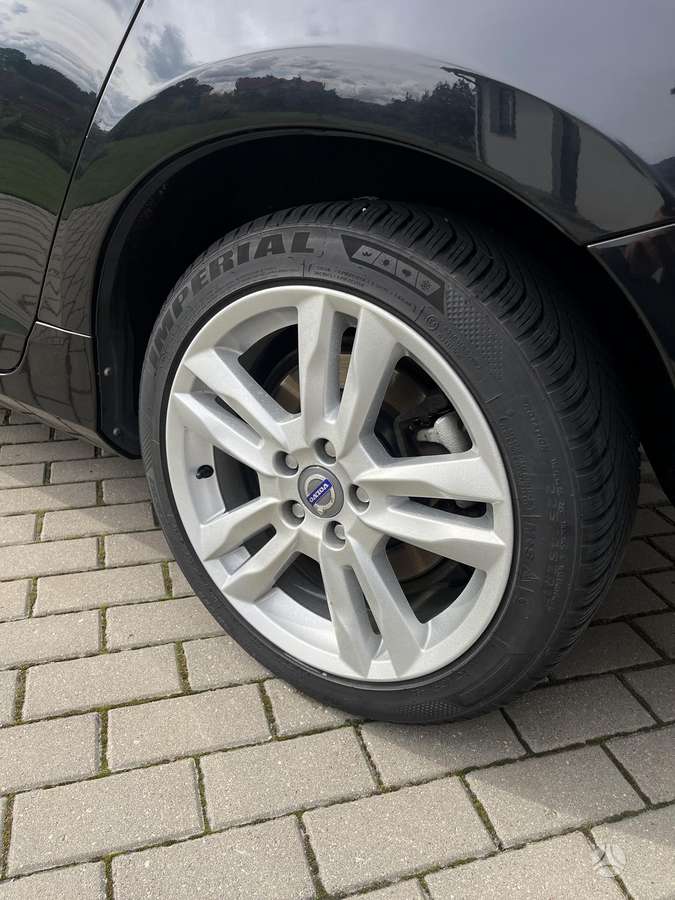 Volvo V60 2011 — photo 14