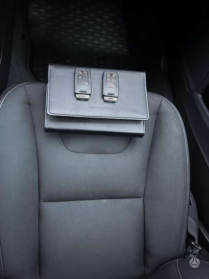 Volvo V60 2011 — photo 16