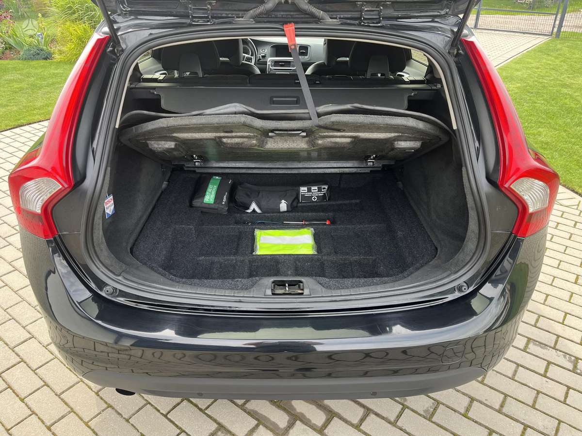 Volvo V60 2011 — photo 6