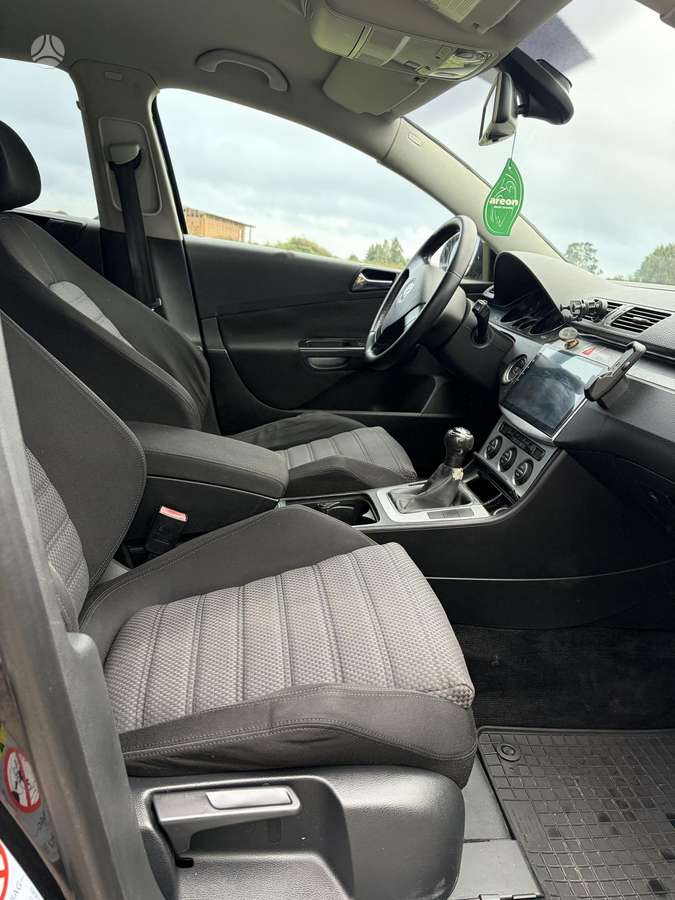 Volkswagen Passat 2006 — photo 12