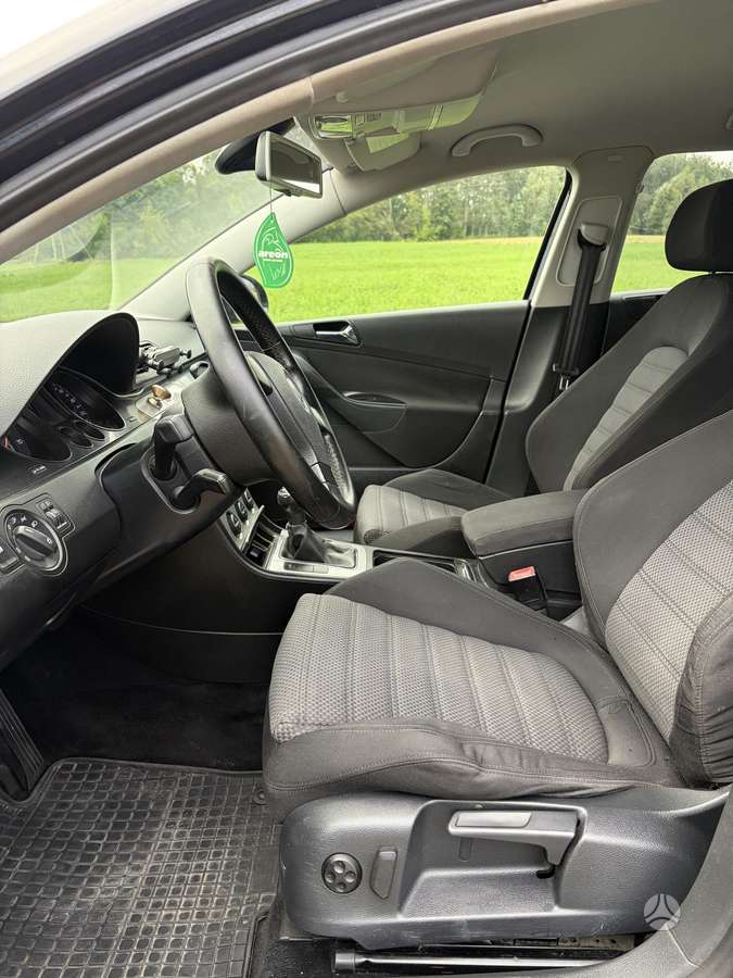 Volkswagen Passat 2006 — photo 13