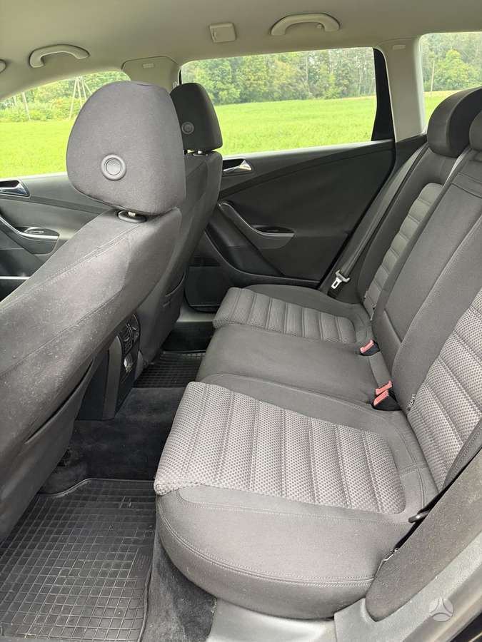 Volkswagen Passat 2006 — photo 15