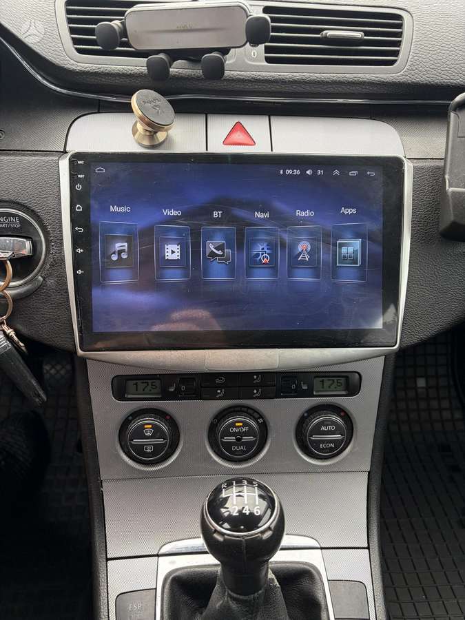 Volkswagen Passat 2006 — photo 16