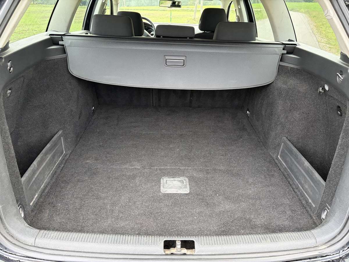 Volkswagen Passat 2006 — photo 17