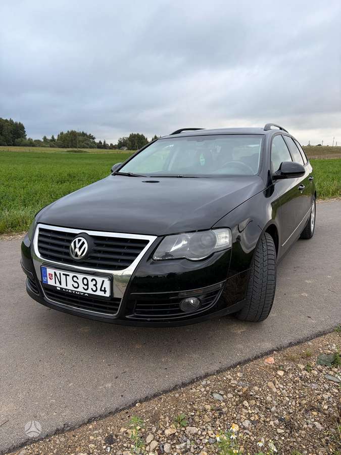 Volkswagen Passat 2006 — interior