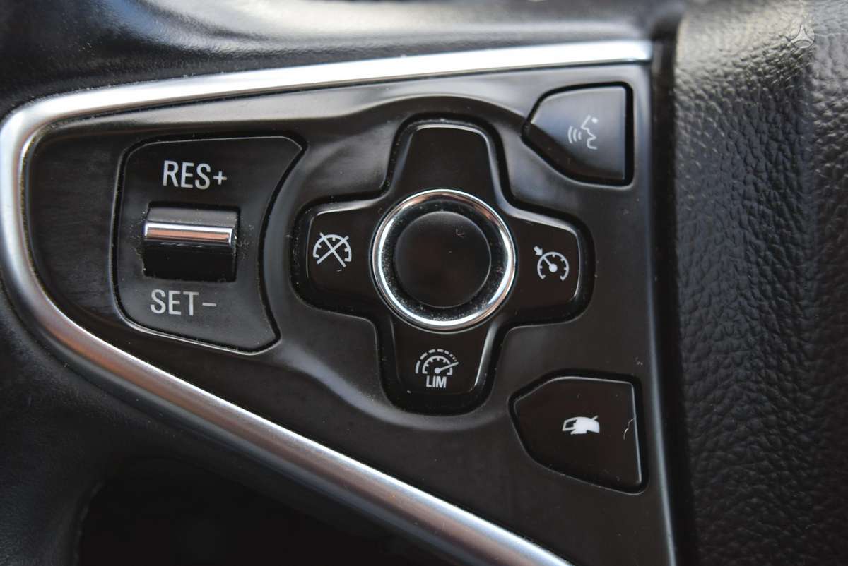 Opel Insignia 2015 — фото 16