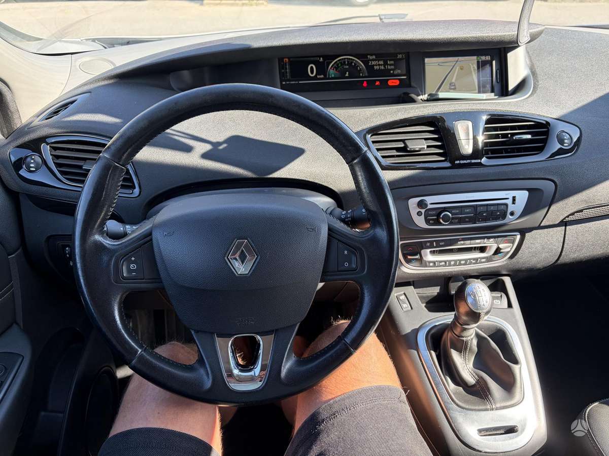 Renault Grand 2013 — photo 13