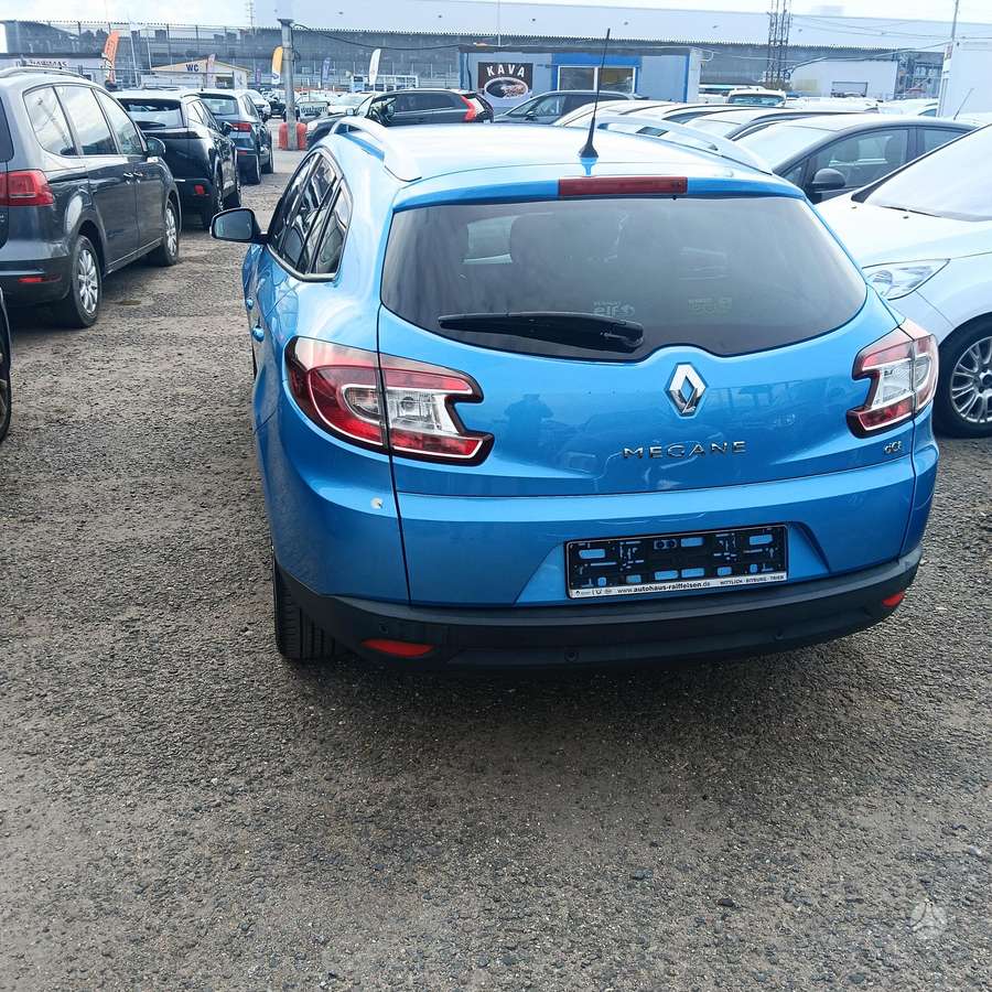 Renault Megane 2012 — engine 1500 cm³, 106 HP (78kW)