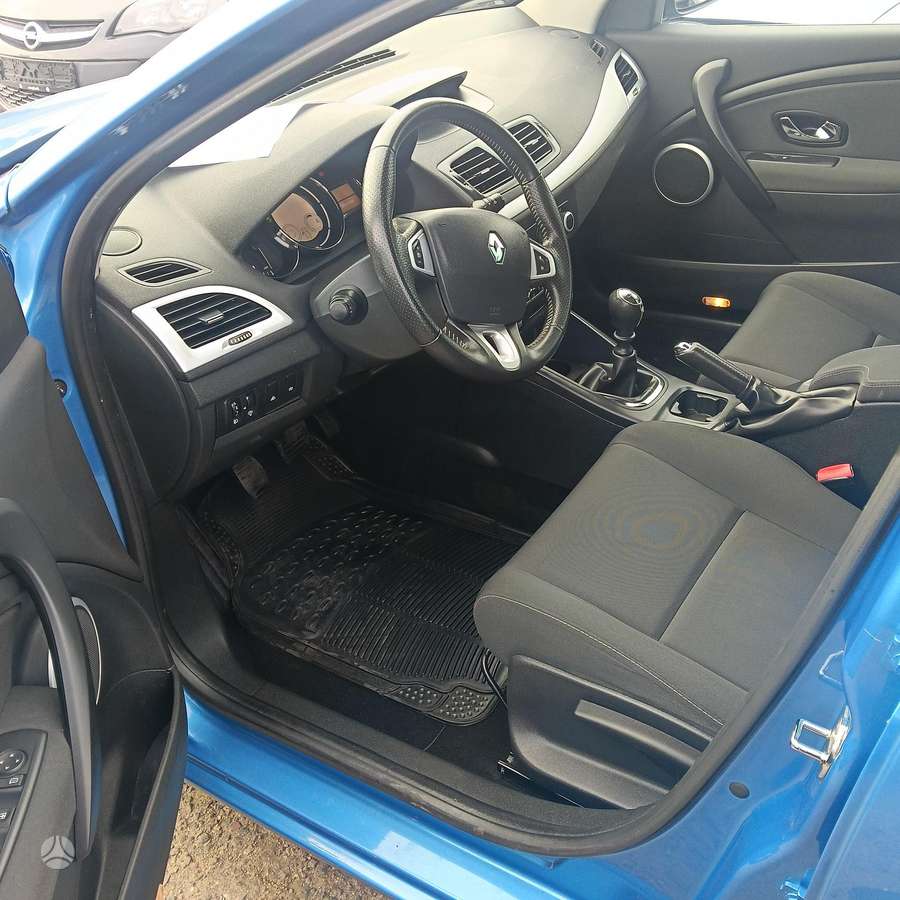 Renault Megane 2012 — photo 5