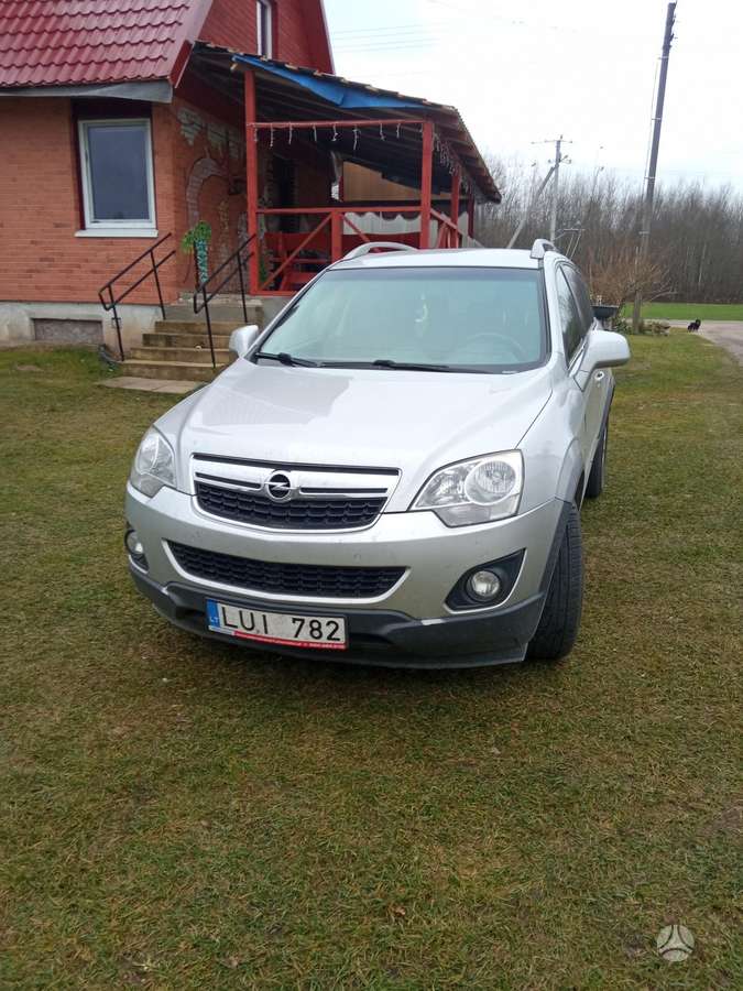 Opel Antara 2012 — interior