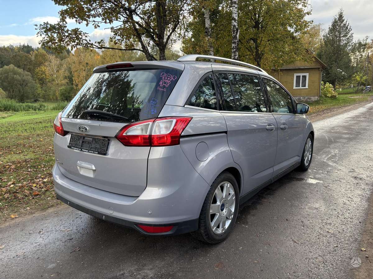 Ford Grand 2011 — двигун 1560 cm³, 116 HP (85kW)