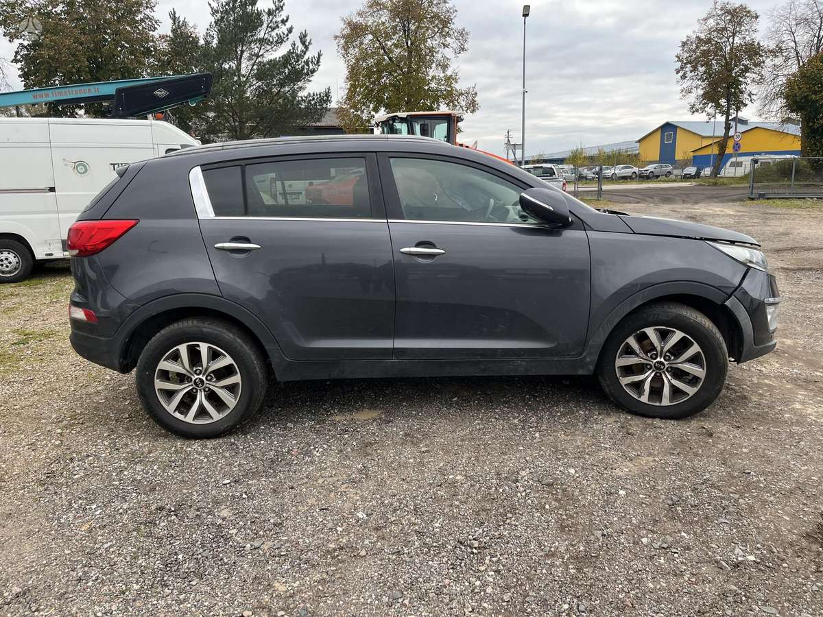 Kia Sportage 2015 — салон