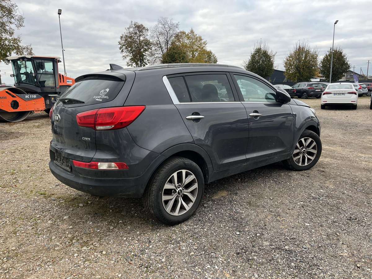 Kia Sportage 2015 — двигун 1685 cm³, 116 HP (85kW)