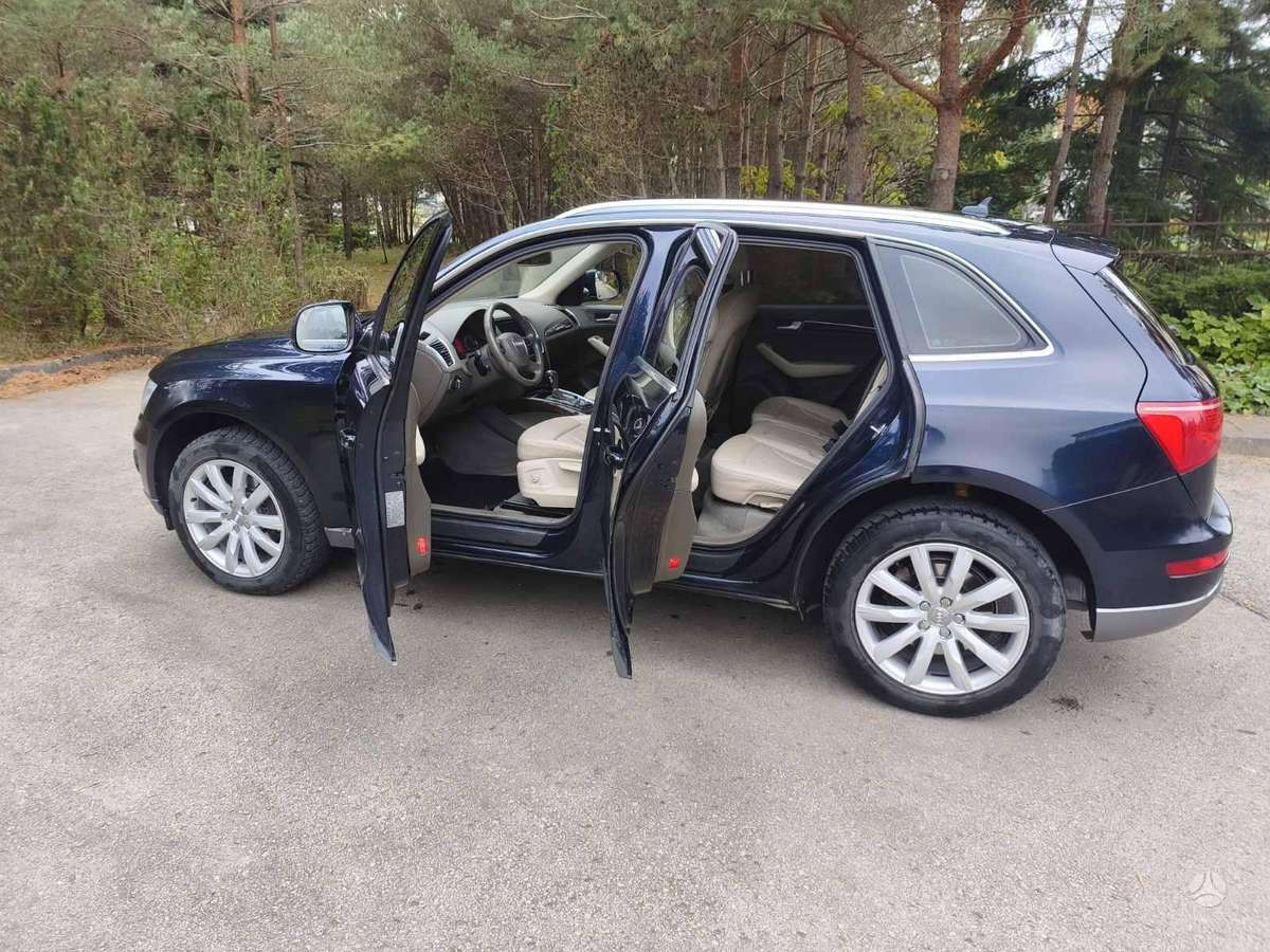 Audi Q5 2010 — photo 10