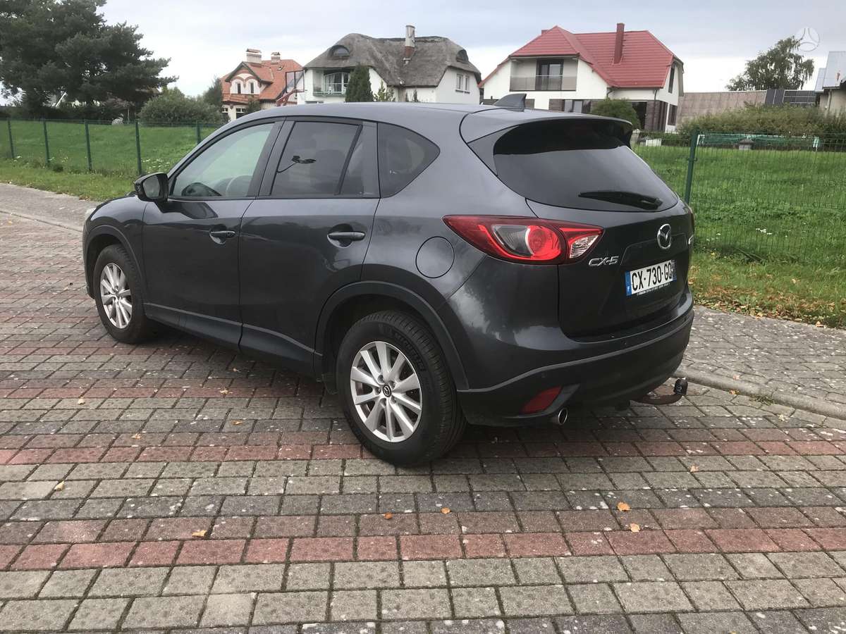 Mazda CX-5 2013 — rear view