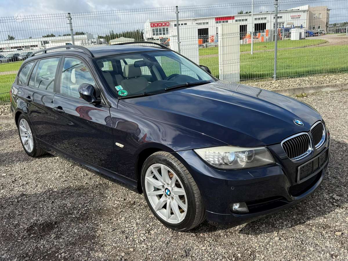 BMW 320 2009 — photo 5