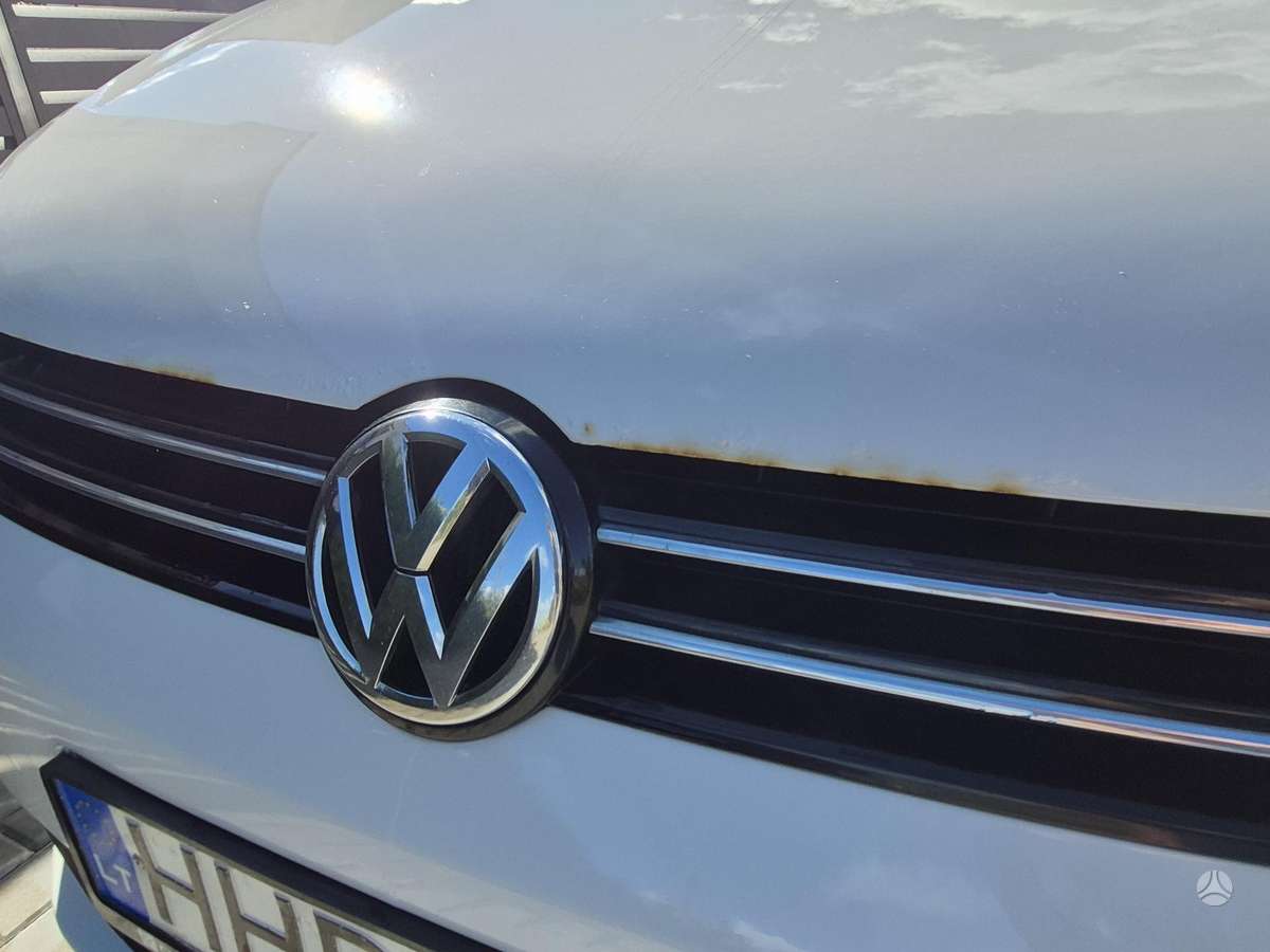 Volkswagen Touran 2012 — photo 13