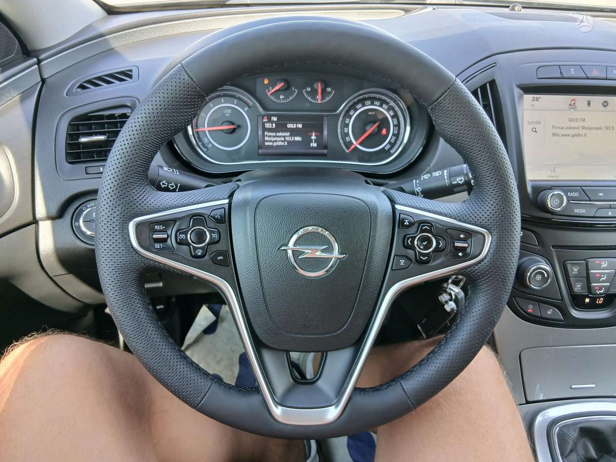 Opel Insignia 2014 — photo 25