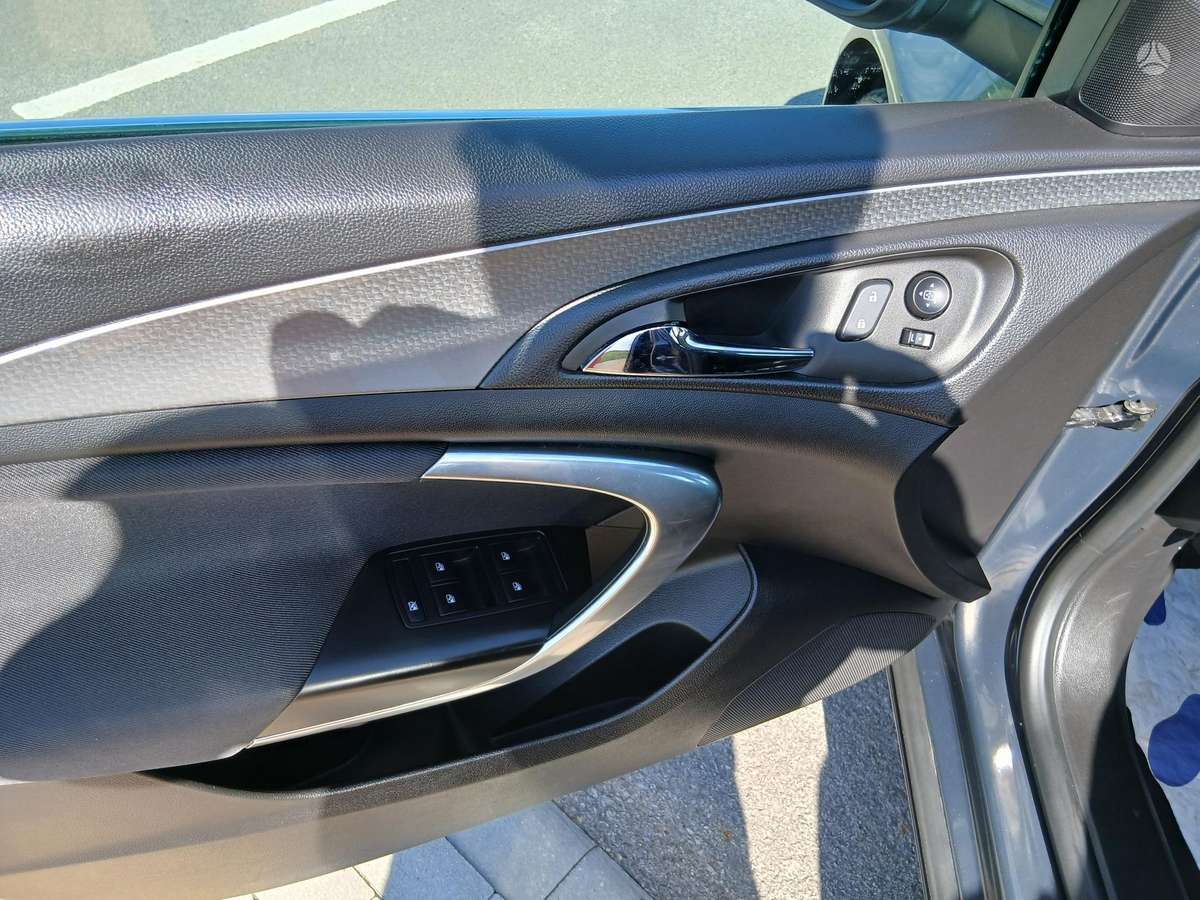 Opel Insignia 2014 — photo 31