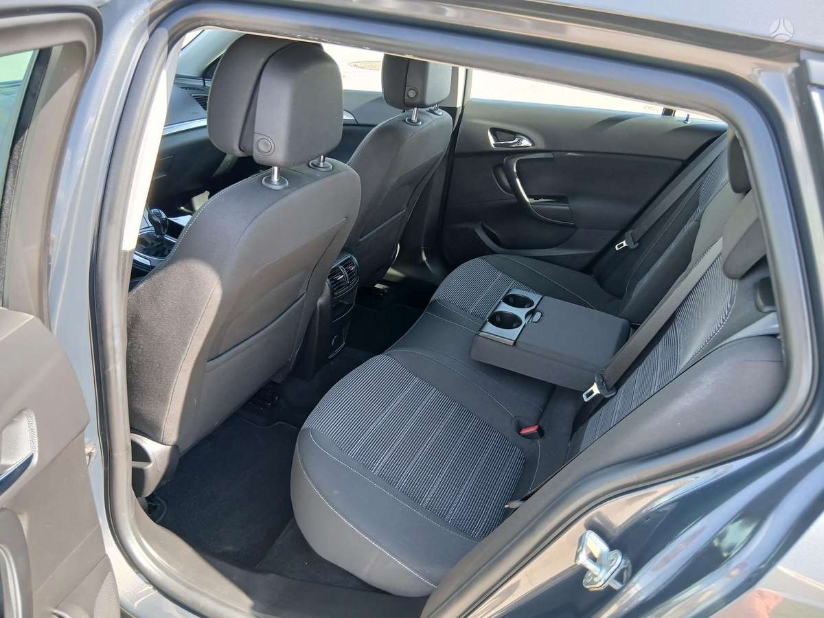 Opel Insignia 2014 — photo 34
