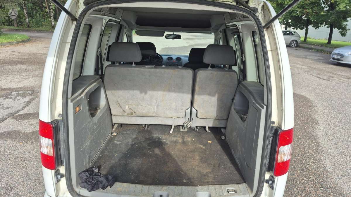 Volkswagen Caddy 2010 — photo 10