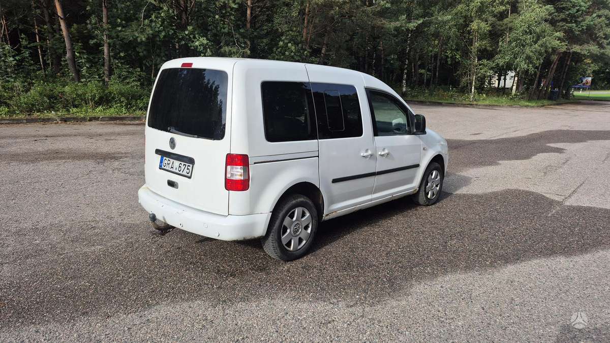 Volkswagen Caddy 2010 — interior