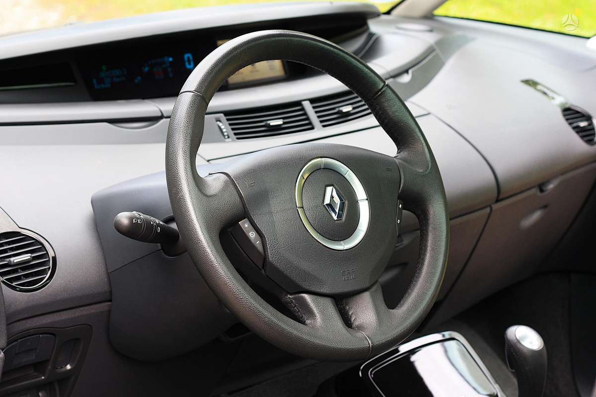 Renault Espace 2014 — photo 21