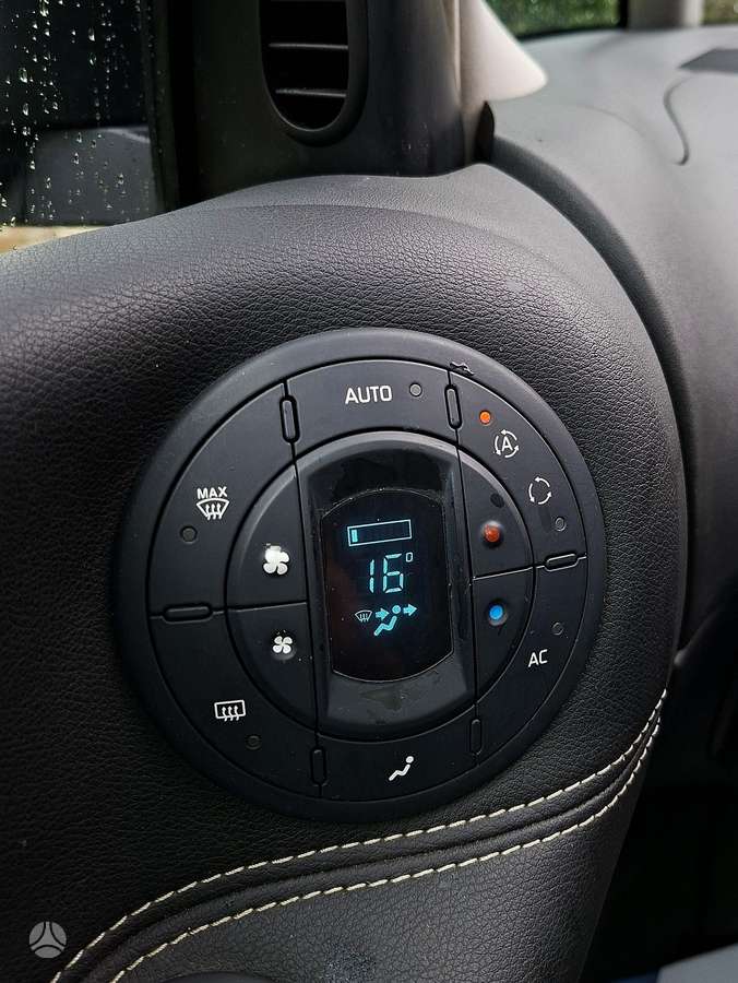 Renault Espace 2014 — photo 28