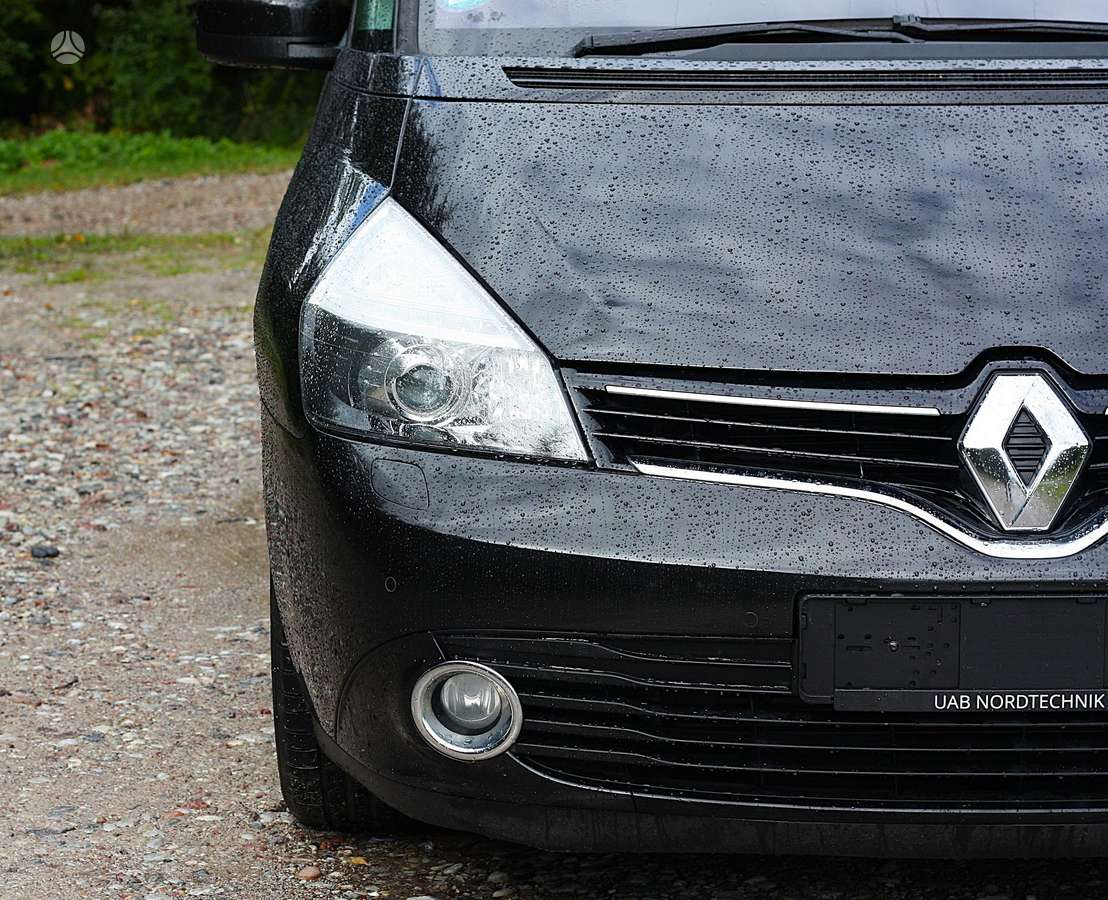Renault Espace 2014 — interior