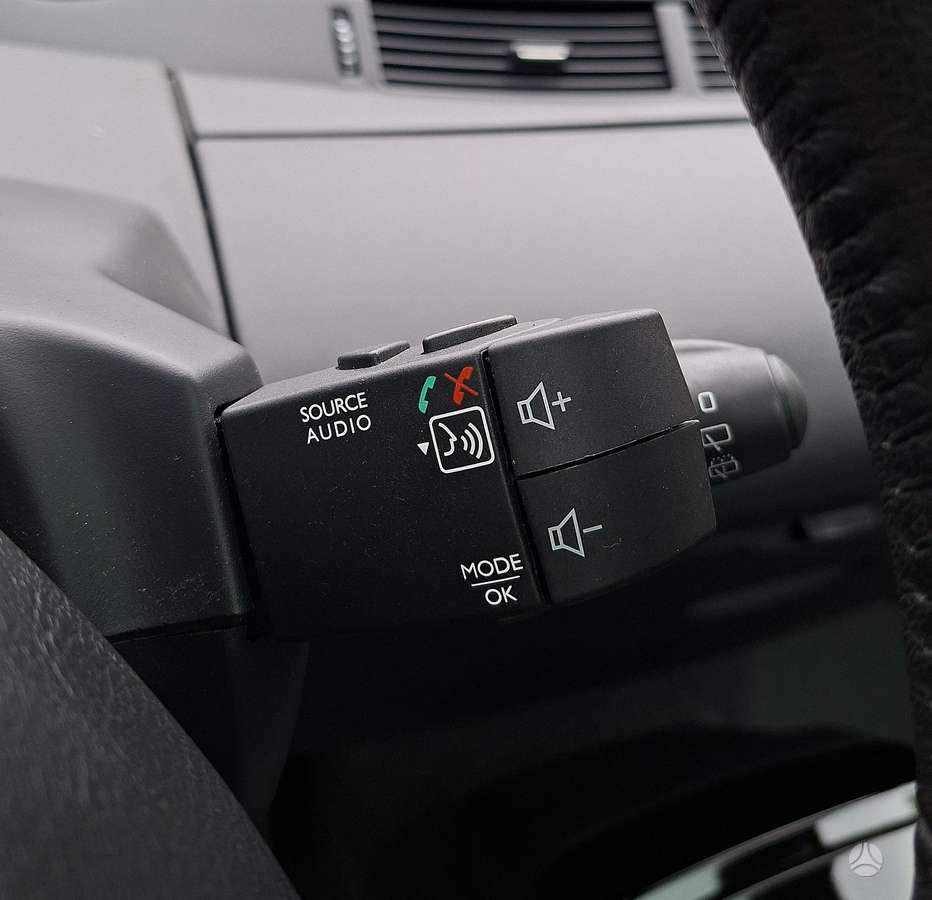 Renault Espace 2014 — photo 36